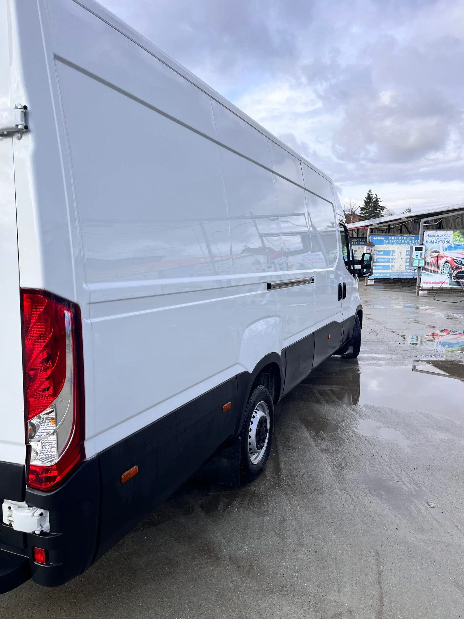 Iveco 35S18 Фургон - изображение 4