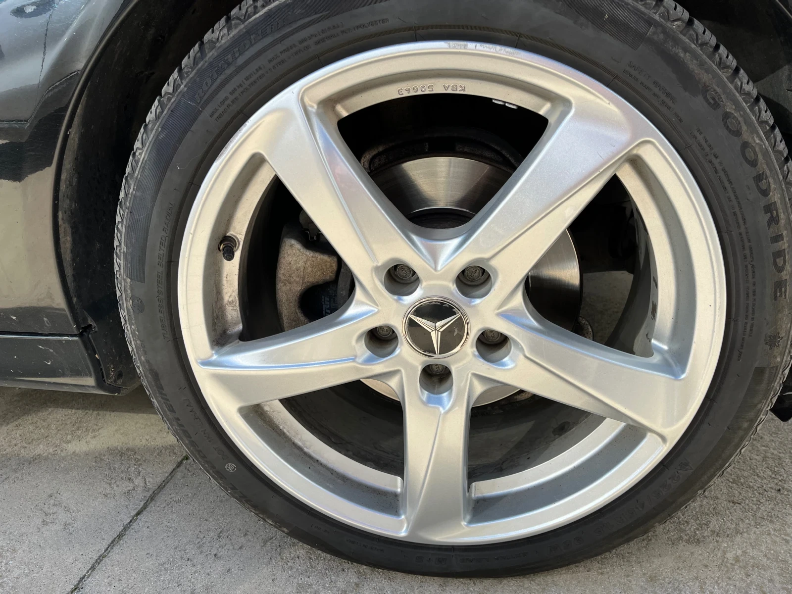 ���� � ������ 225/45R18 �� Mercedes-Benz C 220 | Mobile.bg � ����������� 2