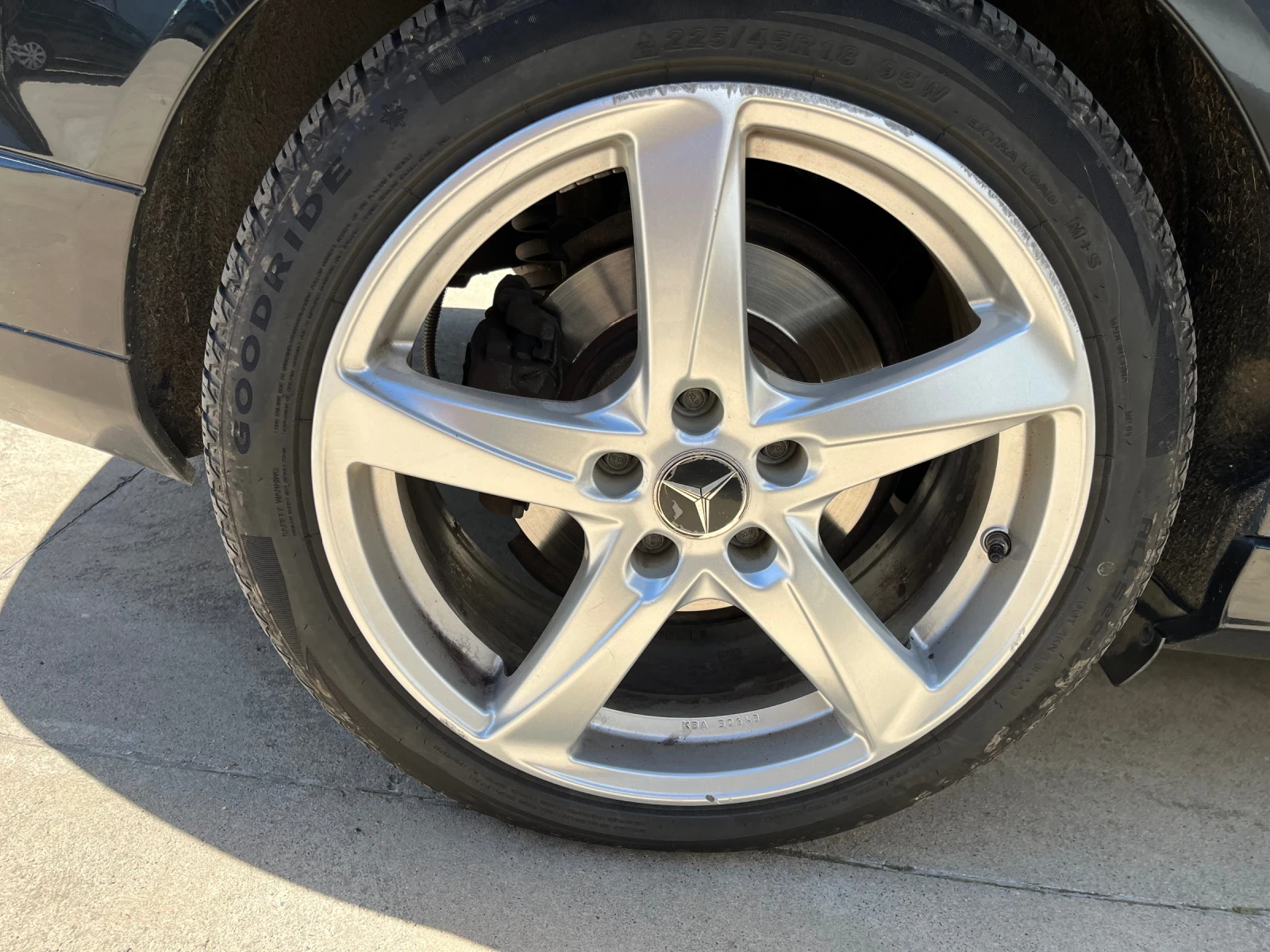 ���� � ������ 225/45R18 �� Mercedes-Benz C 220 | Mobile.bg � ����������� 5