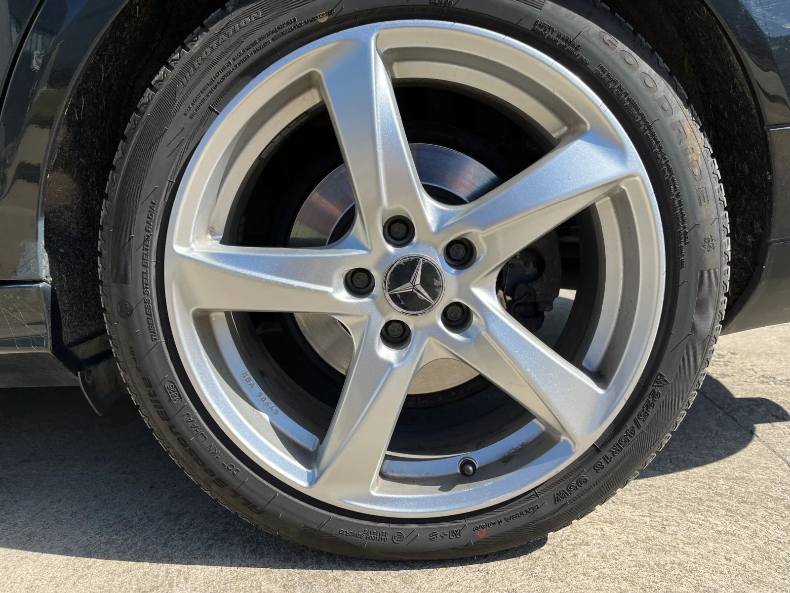 ���� � ������ 225/45R18 �� Mercedes-Benz C 220 | Mobile.bg � ����������� 4