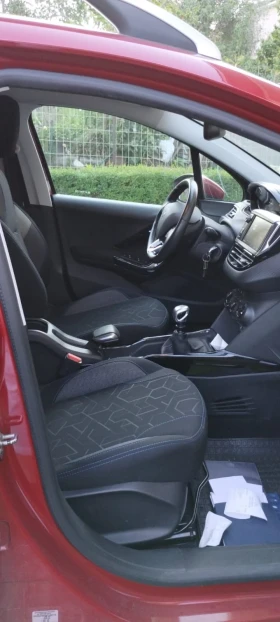 Peugeot 2008 1.2i euro 6, снимка 6