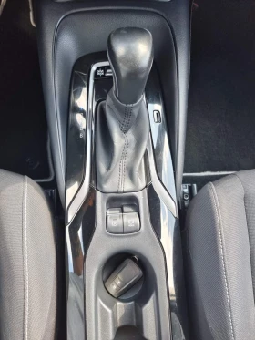 Toyota Corolla 1.8 Hybrid, снимка 12