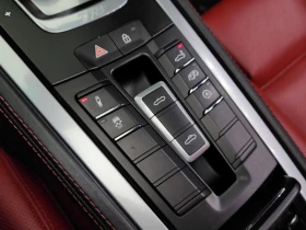 Porsche Boxster 718 4.0 DWA Automatic, снимка 16