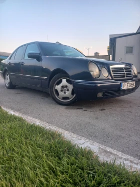  Mercedes-Benz E 200