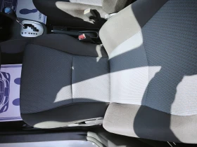 Toyota Yaris 1.5i HYBRID AUTOMATIC - 8399 € - 23479507 12