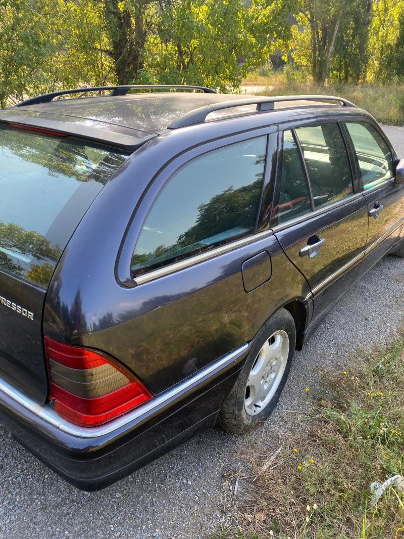 Mercedes-Benz C 200 200 kompressor, снимка 4 - Автомобили и джипове - 42963442