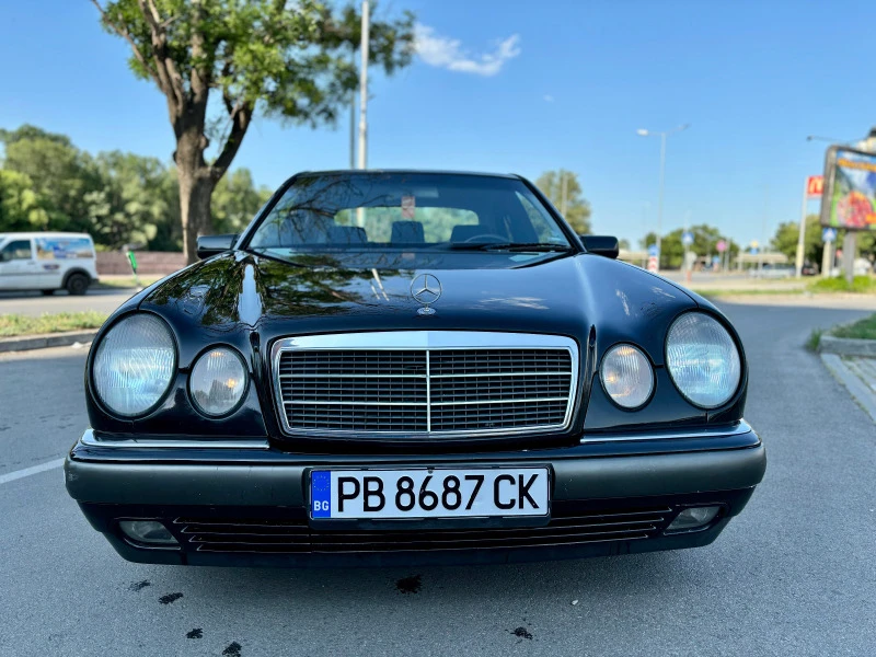 Mercedes-Benz E 290, снимка 2 - Автомобили и джипове - 47569159