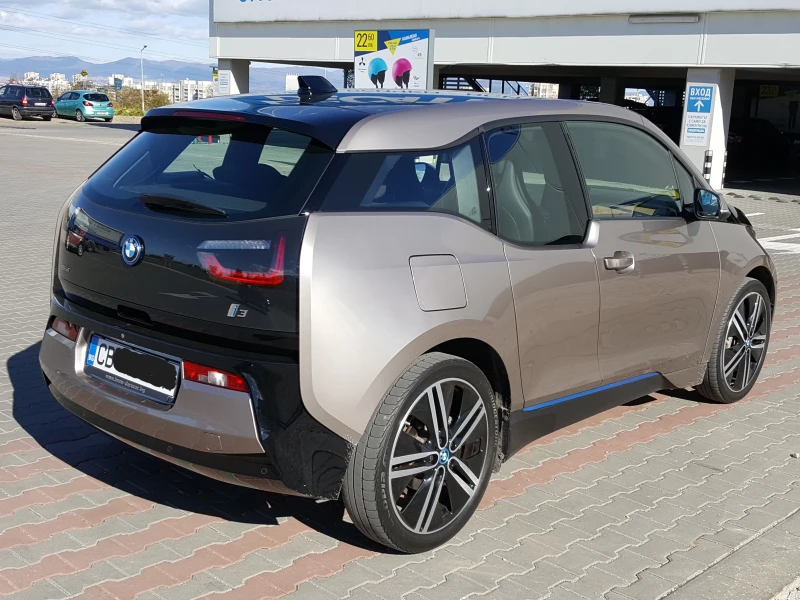 BMW i3, снимка 3 - Автомобили и джипове - 47710343