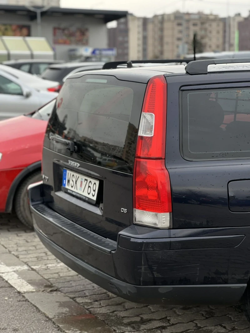 Volvo V70 2.4 D5, снимка 3 - Автомобили и джипове - 48307231