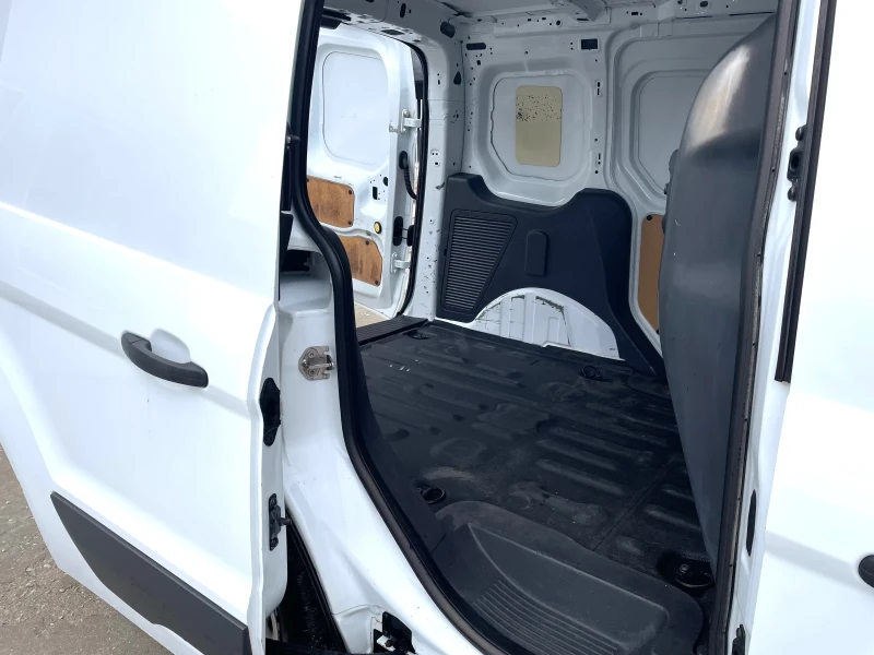 Ford Connect 1.6TDCI 95hp, снимка 11 - Автомобили и джипове - 51989843