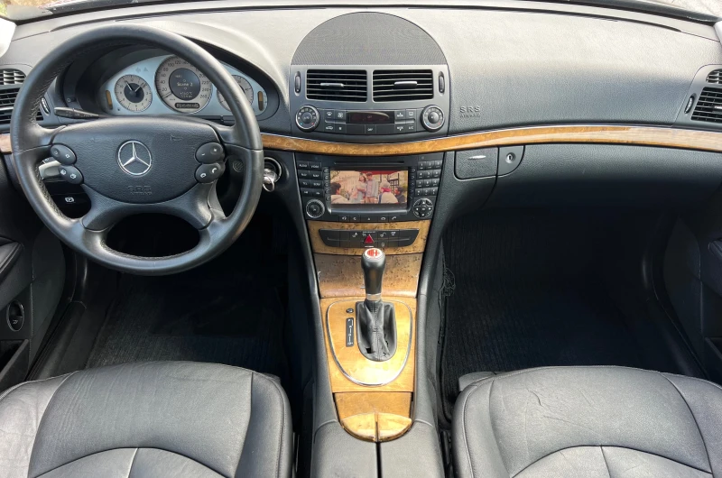 Mercedes-Benz E 320 CDI EVO FACELIFT/AVANTGARDE/XENON/NAVI/KOJA/UNIKAT, снимка 11 - Автомобили и джипове - 52017365