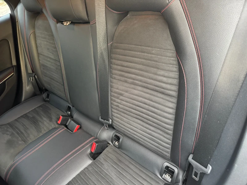 Mercedes-Benz CLA 250 2.0-211кс. 4x4 AMG Line, снимка 9 - Автомобили и джипове - 52483670