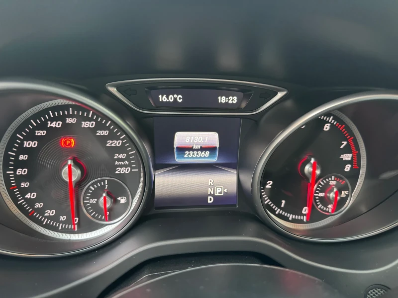 Mercedes-Benz CLA 250 2.0-211кс. 4x4 AMG Line, снимка 10 - Автомобили и джипове - 52483670