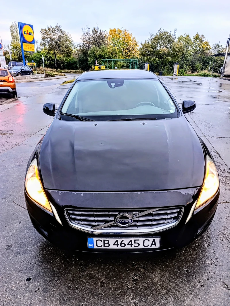 Volvo V60 2.0 D3 163 кс, снимка 7 - Автомобили и джипове - 52104234