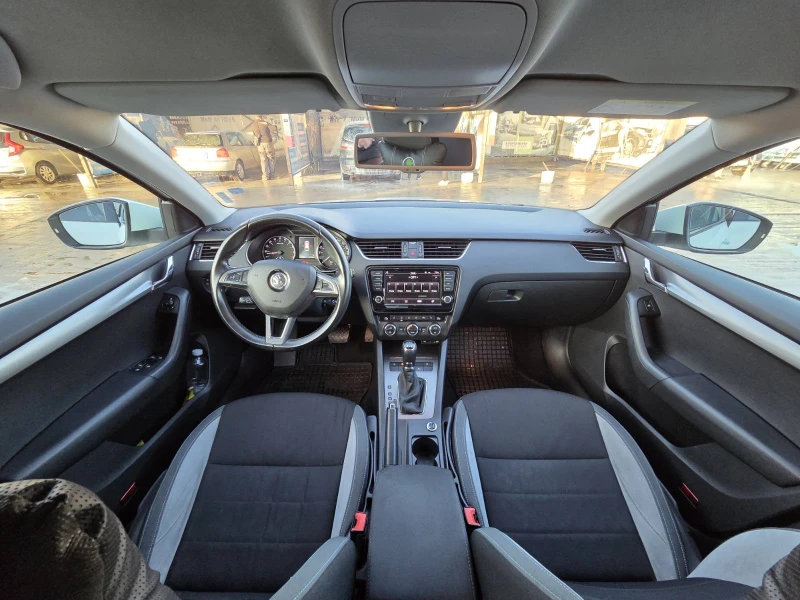 Skoda Octavia 4x4 с камера и Дистроник, снимка 9 - Автомобили и джипове - 52877280