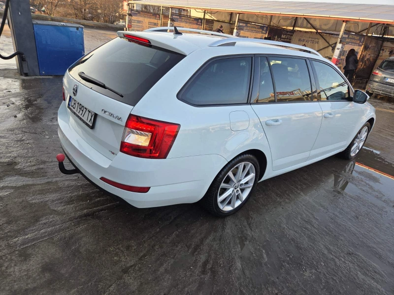 Skoda Octavia 4x4 с камера и Дистроник, снимка 5 - Автомобили и джипове - 52877280