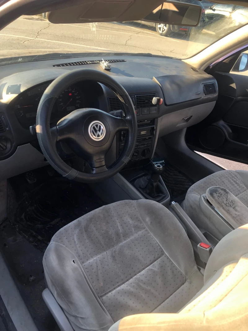 VW Golf VW Golf 1.9 TDI, снимка 8 - Автомобили и джипове - 53308116