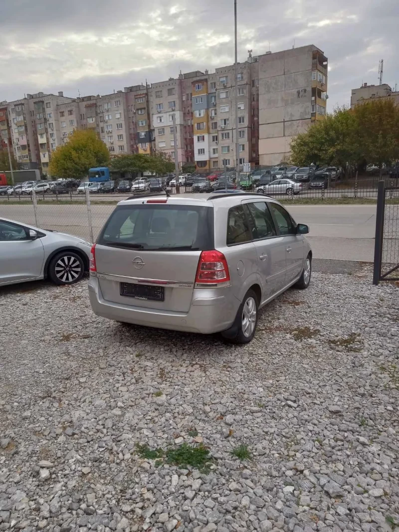 Opel Zafira 1.7 CDTI, снимка 3 - Автомобили и джипове - 53358543