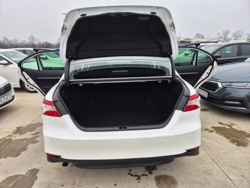 Toyota Camry  COMFORT 2.5 DUAL VVTI HYBRID, снимка 11 - Автомобили и джипове - 53510368