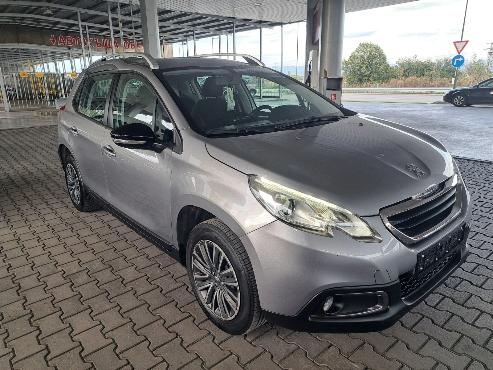 Peugeot 2008 1.2i 82ps.PURE TECH ITALIA - изображение 9