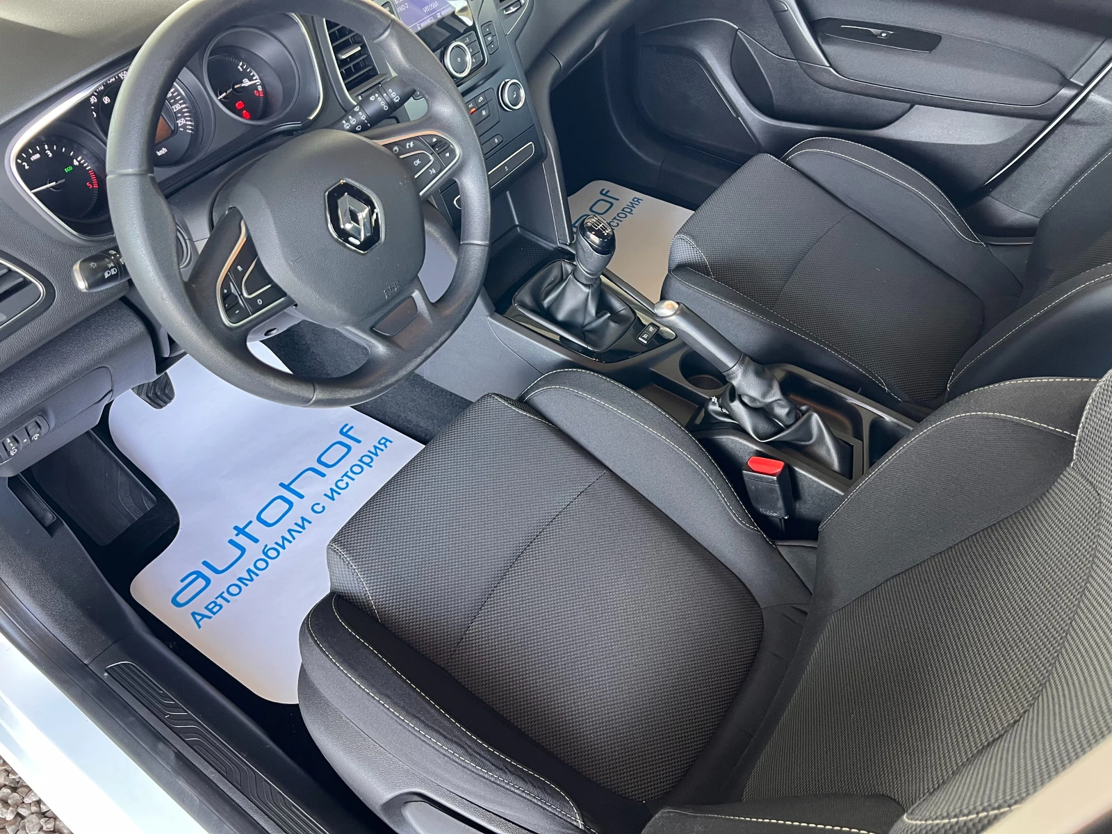 Renault Megane 1.5TDCI/95K.C./6MT - изображение 7