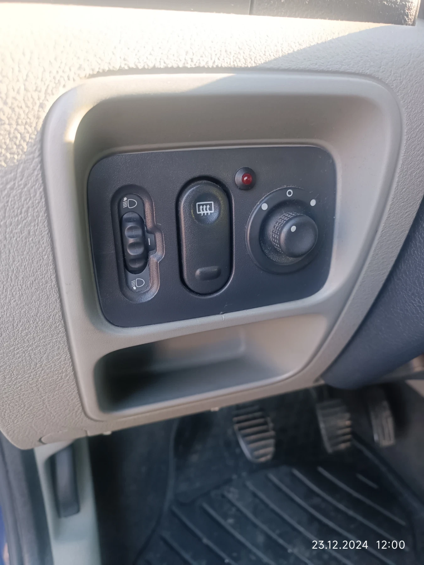 Renault Clio Simbol - изображение 8