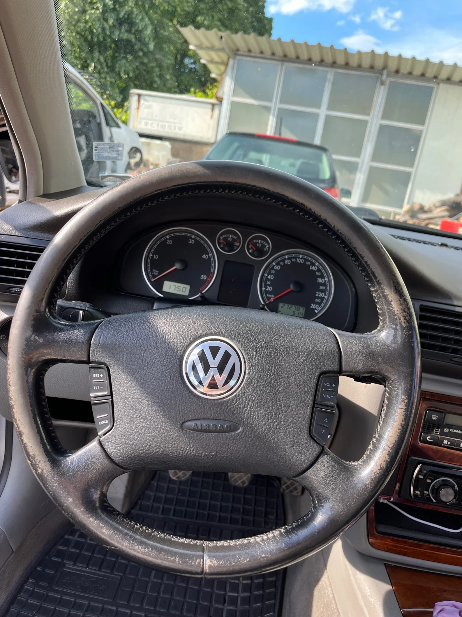 VW Passat  - изображение 2