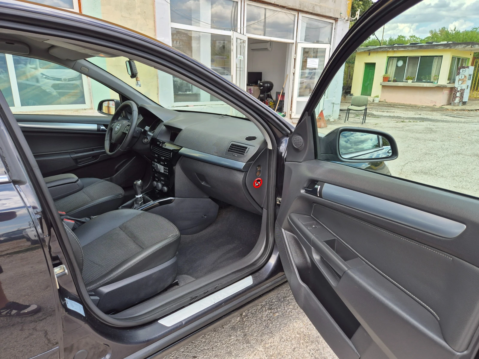 Opel Astra 1.6I KLIMA ITALY - изображение 10
