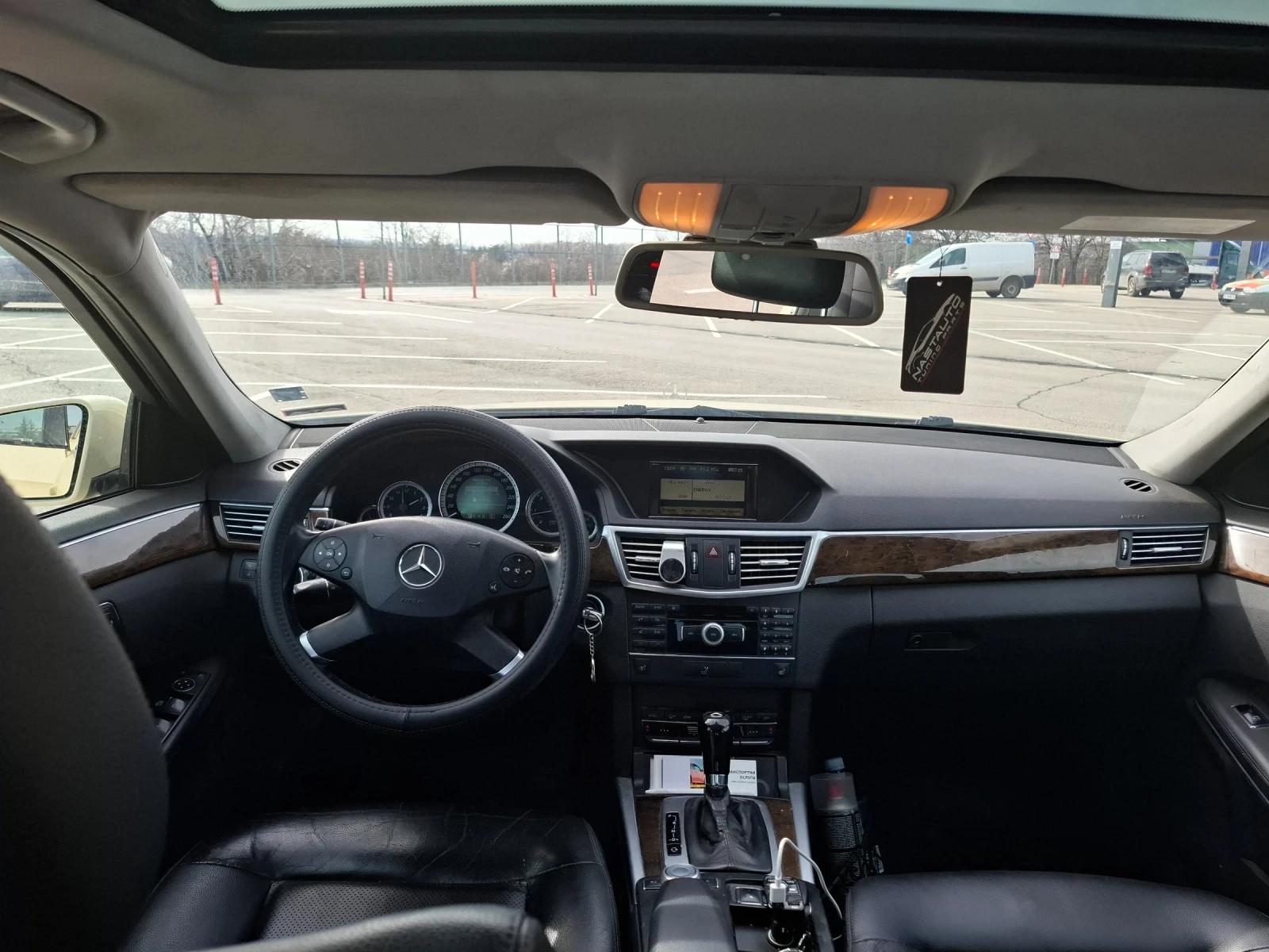 Mercedes-Benz E 200  - изображение 7