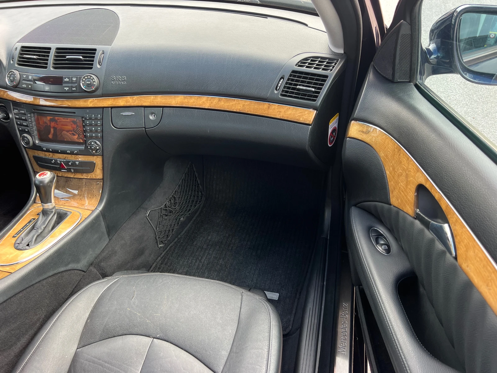 Mercedes-Benz E 320 CDI EVO FACELIFT/AVANTGARDE/XENON/NAVI/KOJA/UNIKAT | Mobile.bg   12