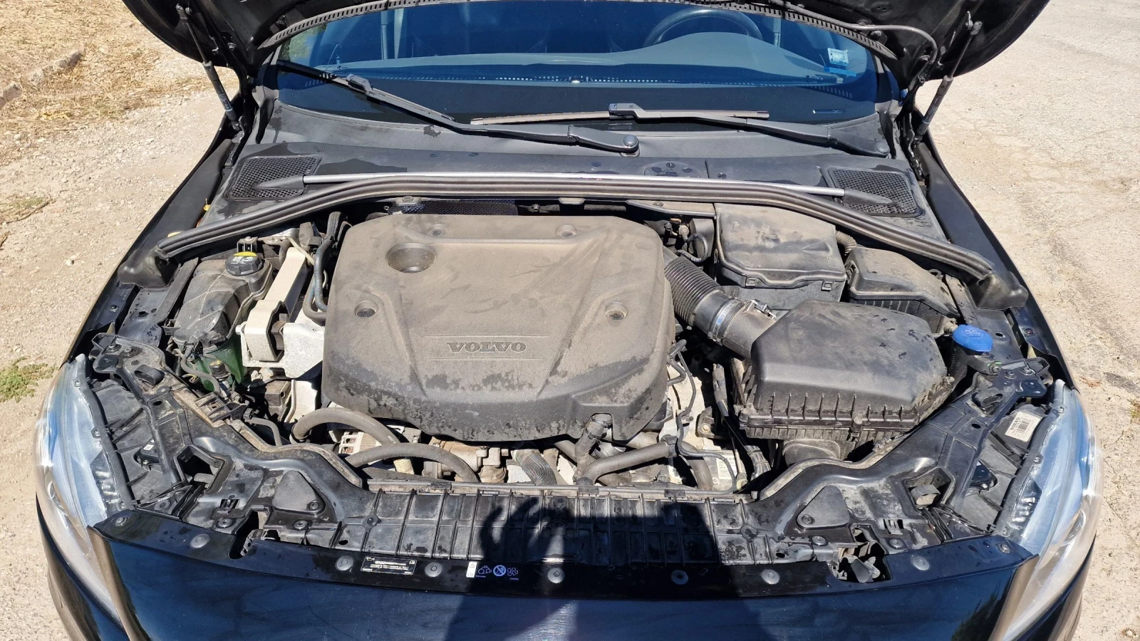 Volvo V60 D4 R design  - изображение 6