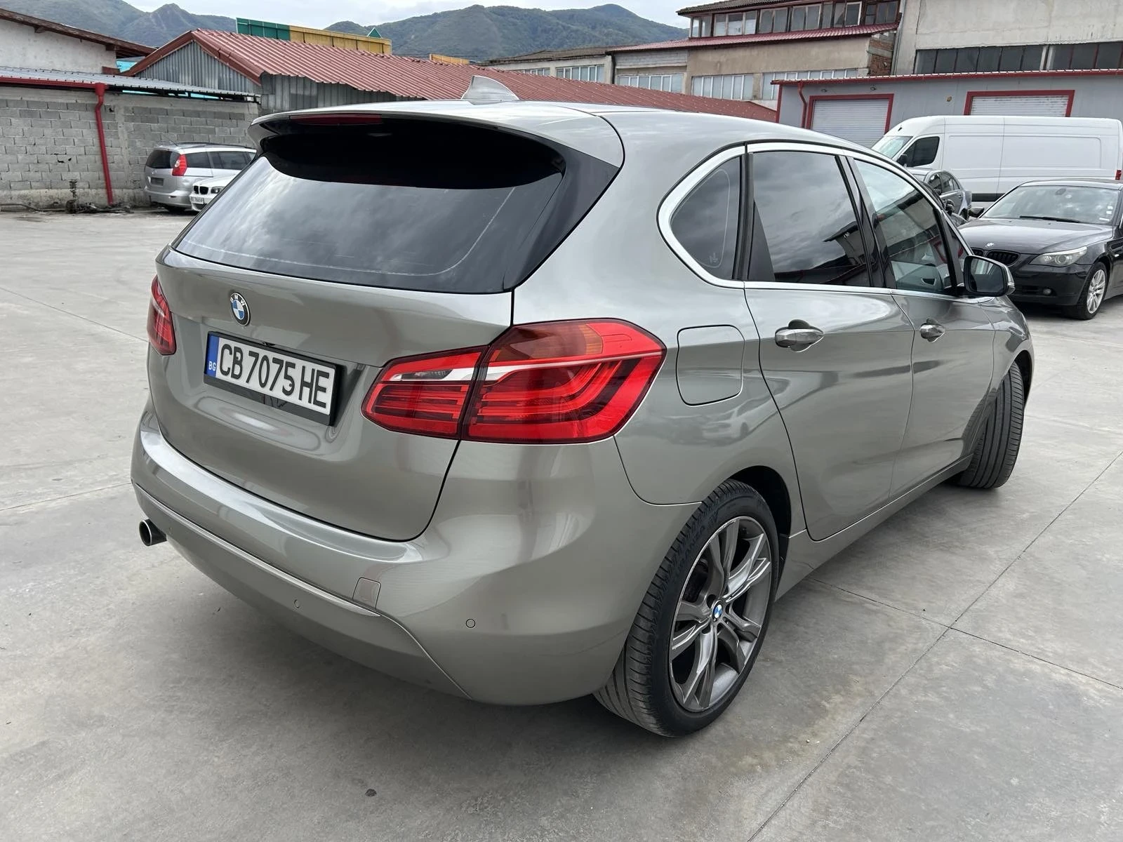 BMW 2 Active Tourer Luxury | Mobile.bg   5