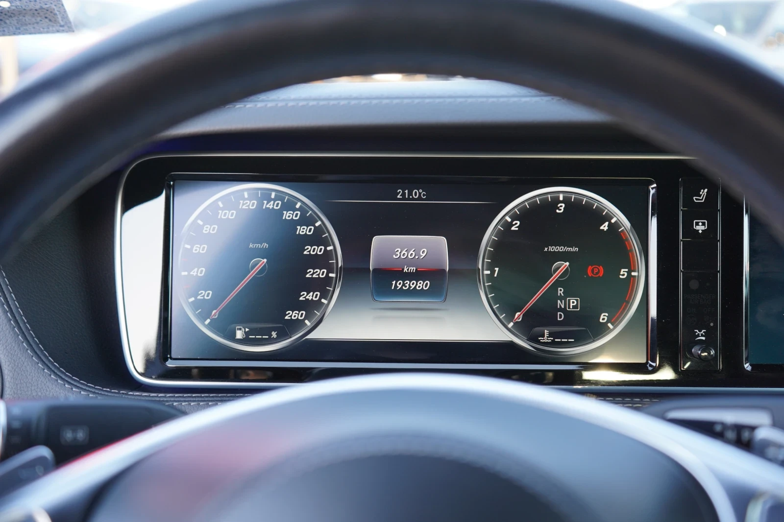 Mercedes-Benz S 350 d* AMG* LONG* BURM* HUD* KEYLESS* 360 CAM* DISTR* , снимка 12 - Автомобили и джипове - 53815802