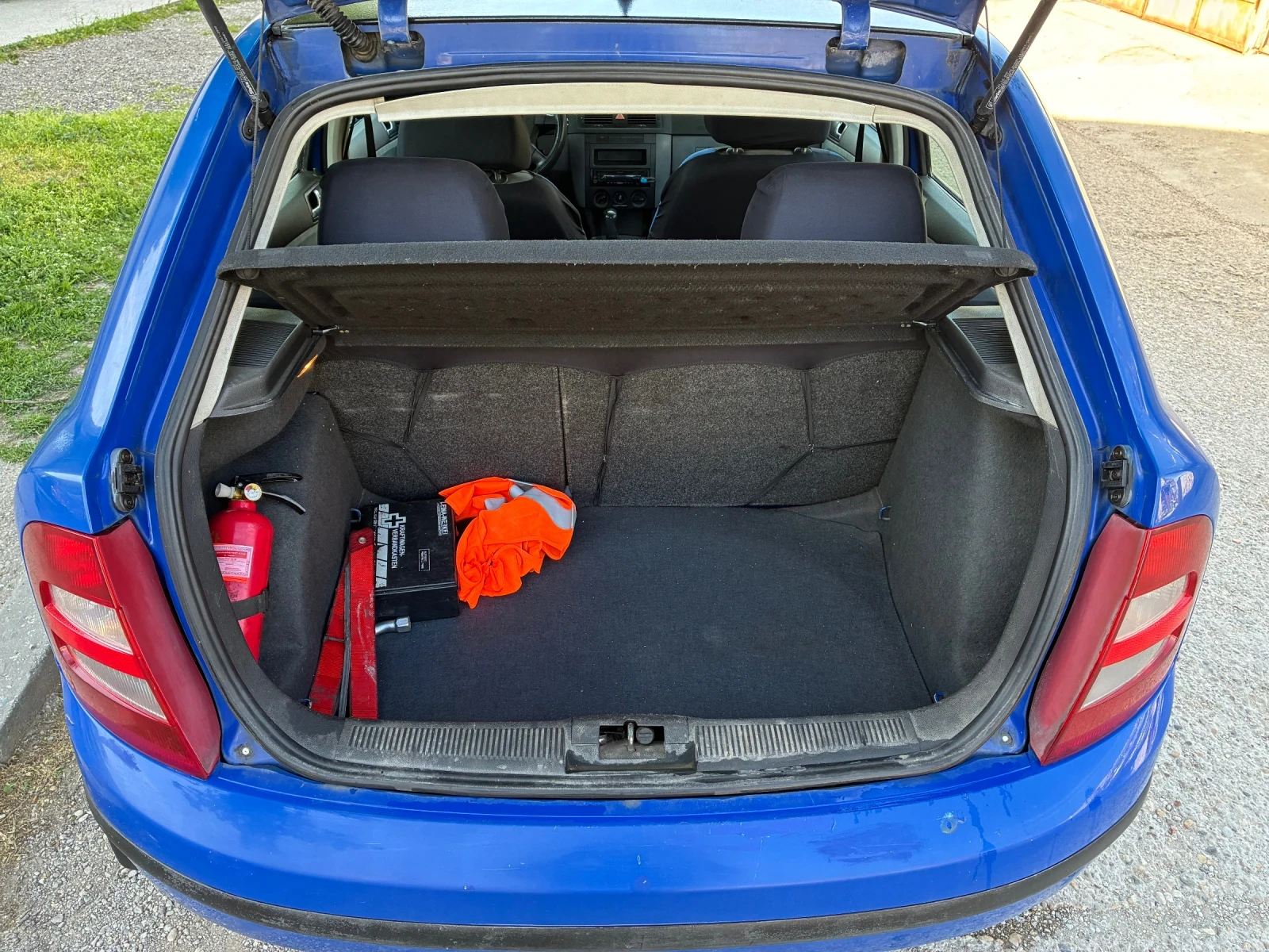 Skoda Fabia, снимка 12 - Автомобили и джипове - 54341674