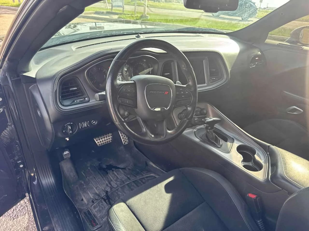Dodge Challenger * R/T RWD* АВТОКРЕДИТ БЕЗ ПЪРВОНАЧАЛНА ВНОСКА* , снимка 5 - Автомобили и джипове - 54637454
