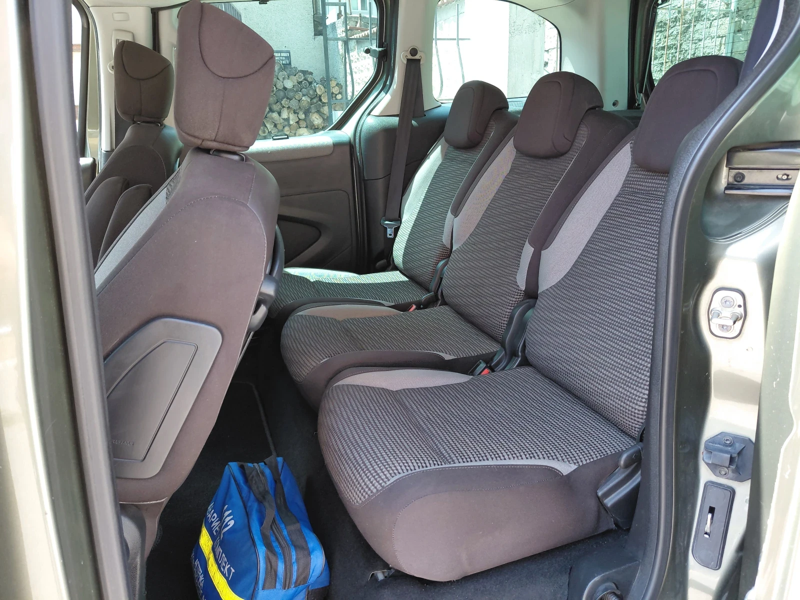 Peugeot Partner 1.6HDI Tepee, снимка 13 - Автомобили и джипове - 55811725