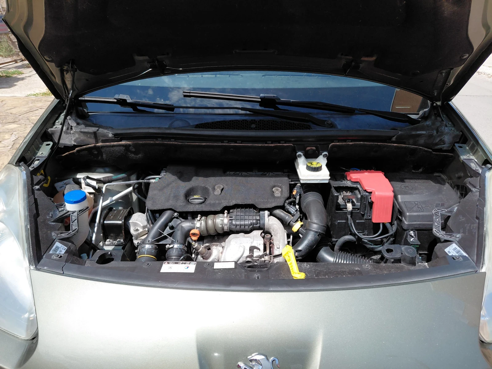 Peugeot Partner 1.6HDI Tepee, снимка 8 - Автомобили и джипове - 55811725