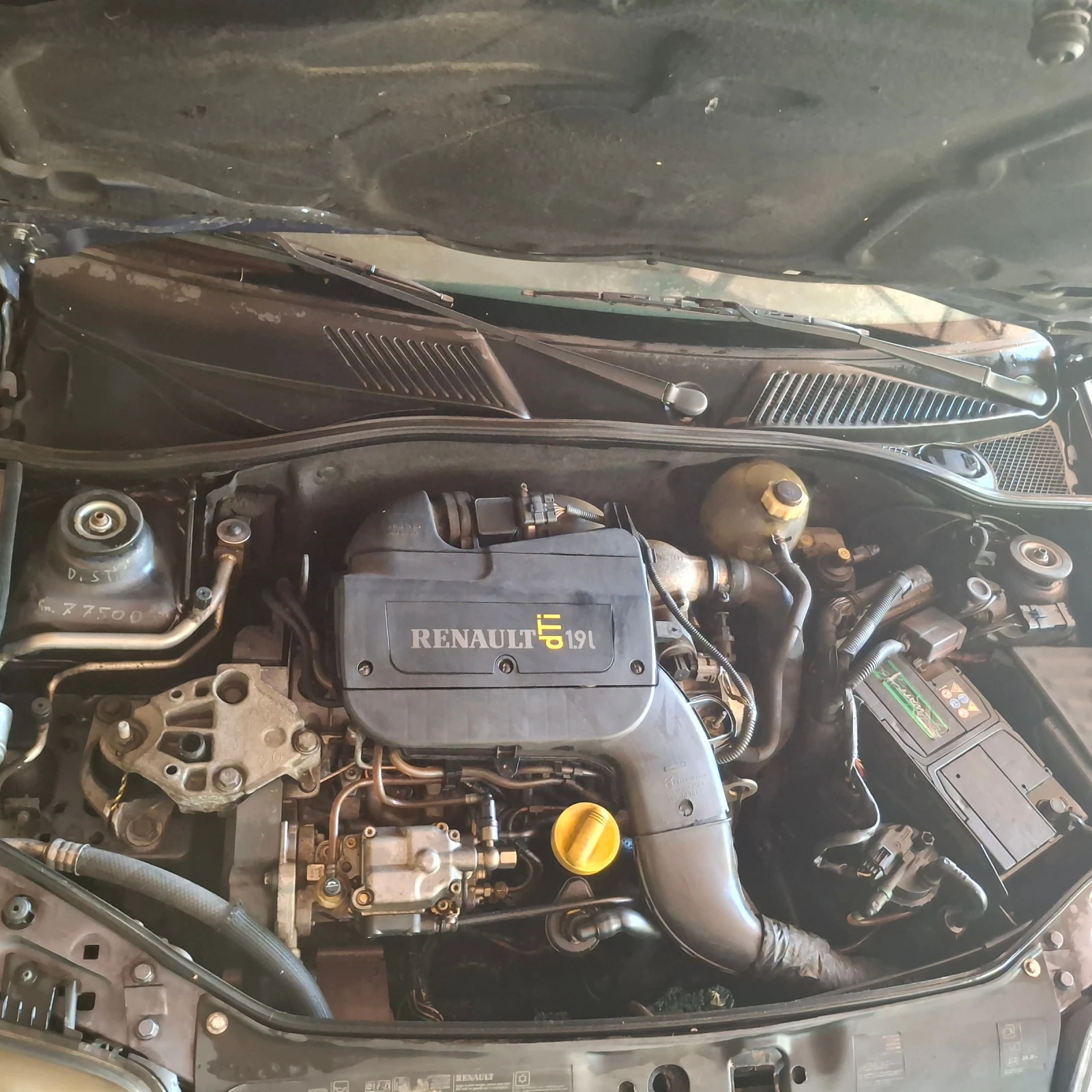Renault Clio, снимка 3 - Автомобили и джипове - 55545311