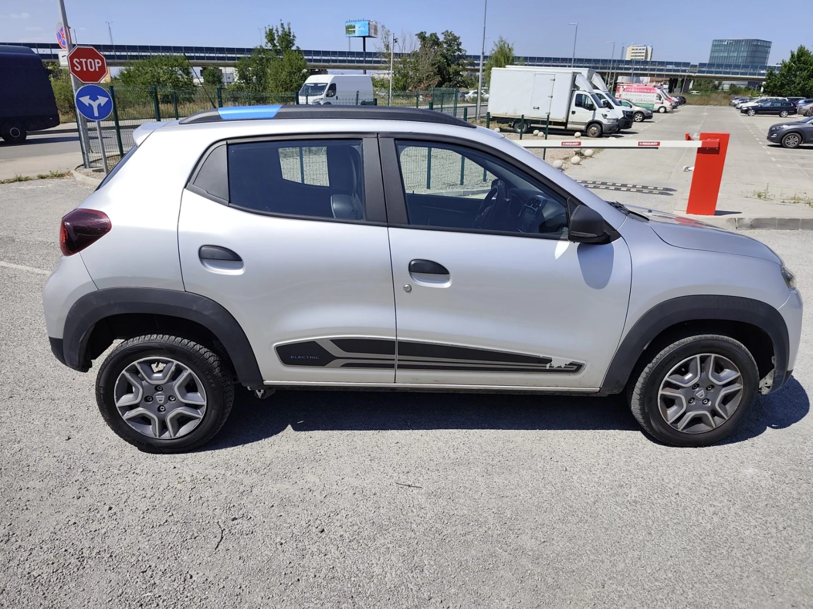 Dacia Spring 28kw, снимка 3 - Автомобили и джипове - 55641197