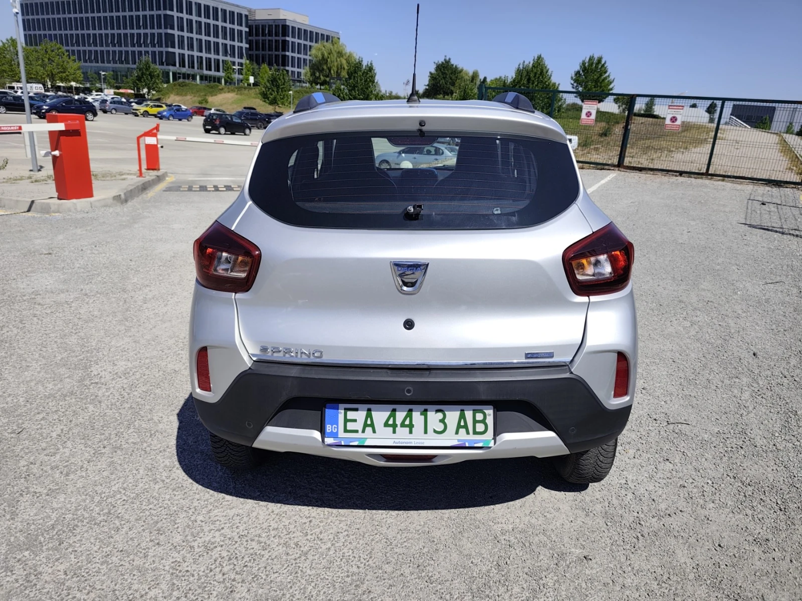 Dacia Spring 28kw, снимка 5 - Автомобили и джипове - 55641197