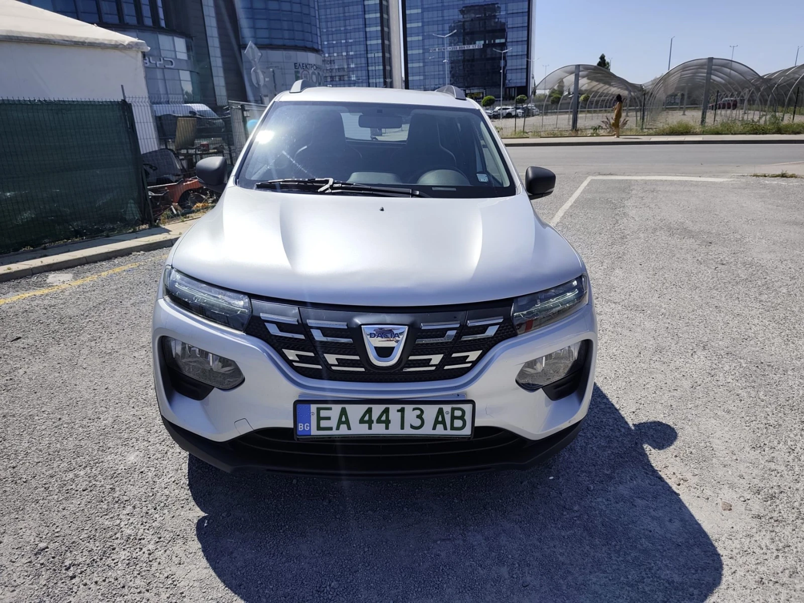 Dacia Spring 28kw, снимка 4 - Автомобили и джипове - 55641197