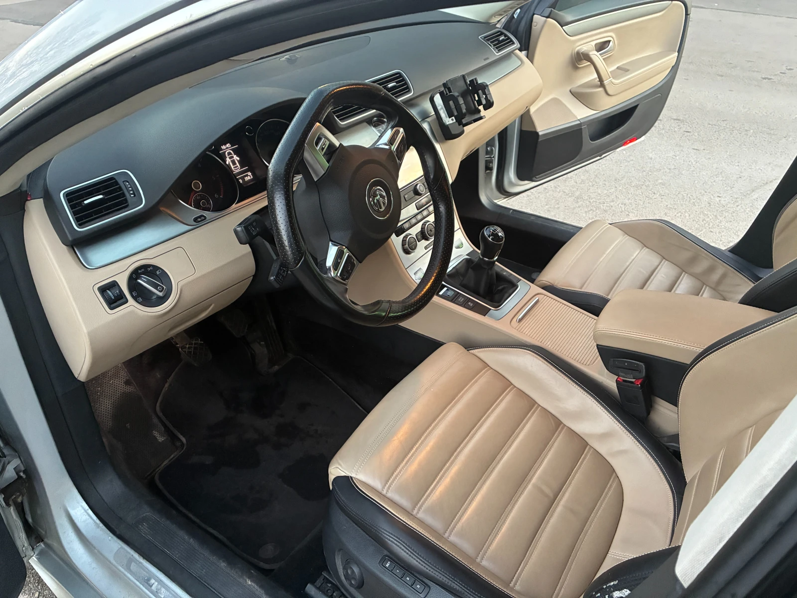 VW Passat CC, снимка 6 - Автомобили и джипове - 55966680