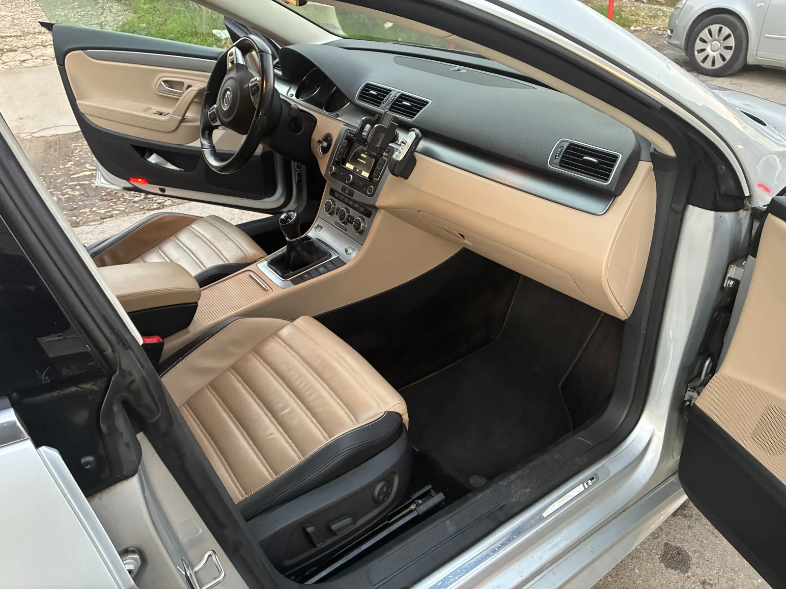 VW Passat CC, снимка 5 - Автомобили и джипове - 55966680