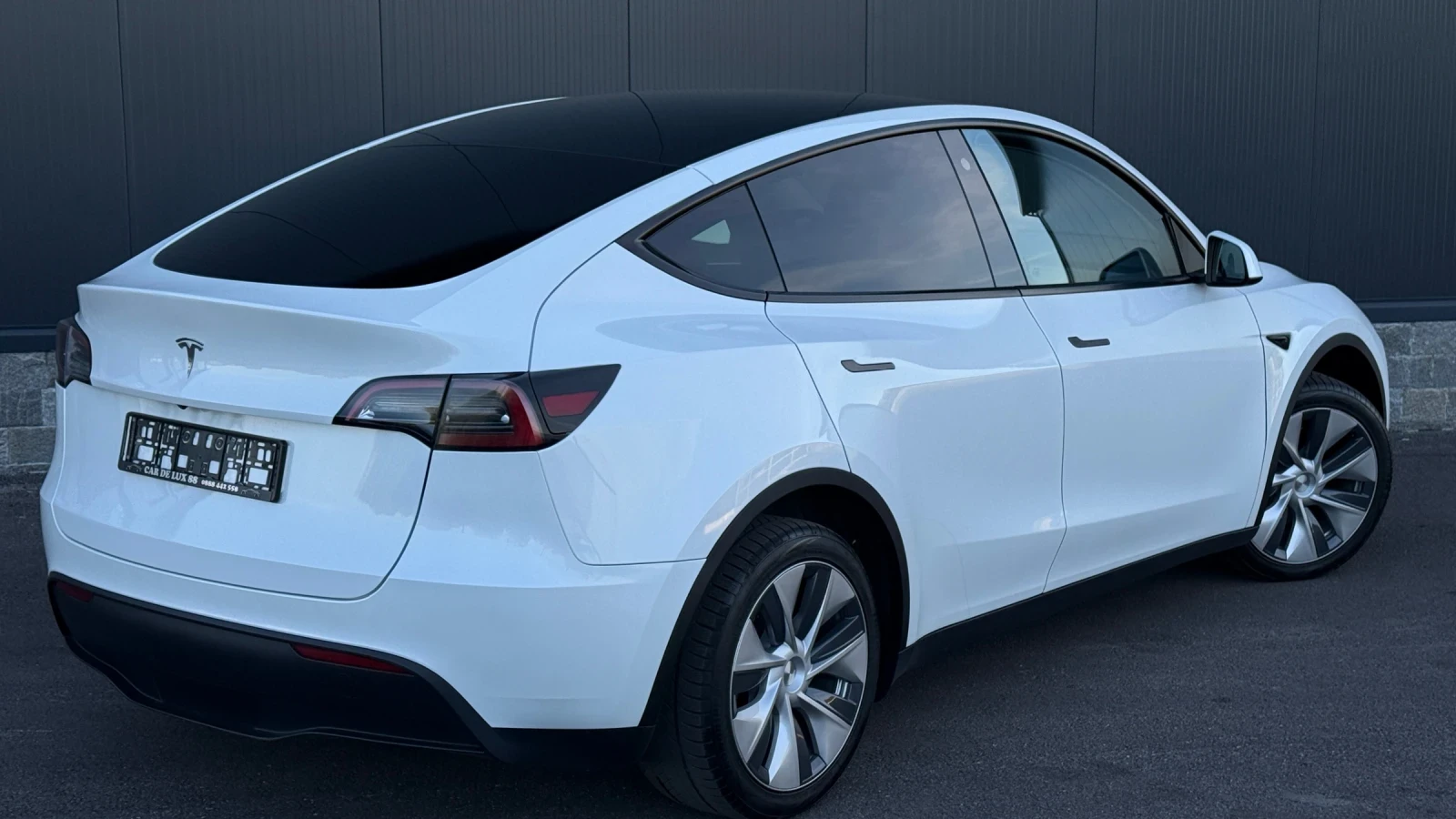 Tesla Model Y LFP, RWD, снимка 12 - Автомобили и джипове - 56382304