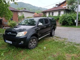 Toyota Hilux 3.0 Invincible, снимка 1