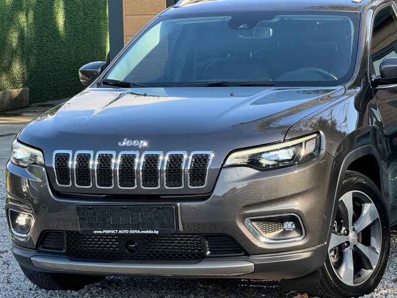 Jeep Cherokee 2.0D-FACE-LIFT-ДОСТРОНИК-ПОДГРЕВ-KEYLES-НОВА-123КМ, снимка 2 - Автомобили и джипове - 47561119