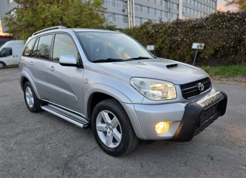 Toyota Rav4 2.0 D-4D Facelift, снимка 2 - Автомобили и джипове - 47792879