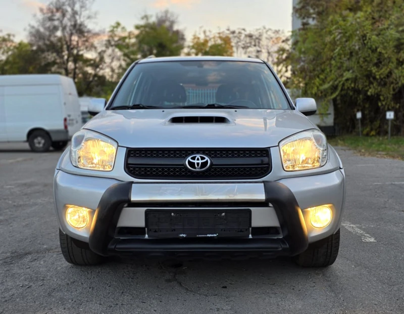 Toyota Rav4 2.0 D-4D Facelift, снимка 3 - Автомобили и джипове - 47792879