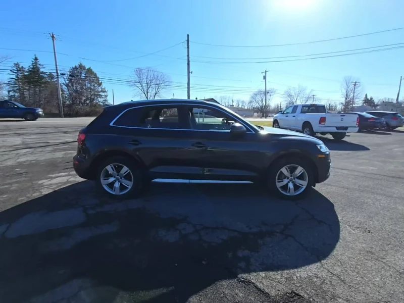 Audi Q5, снимка 6 - Автомобили и джипове - 49567610