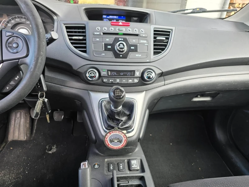 Honda Cr-v Реални км, Сервизна история, TUV до 2027 г., снимка 9 - Автомобили и джипове - 51111125